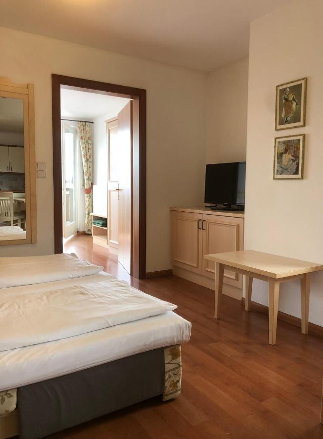 Appartement Tschivon 思科纳 外观 照片