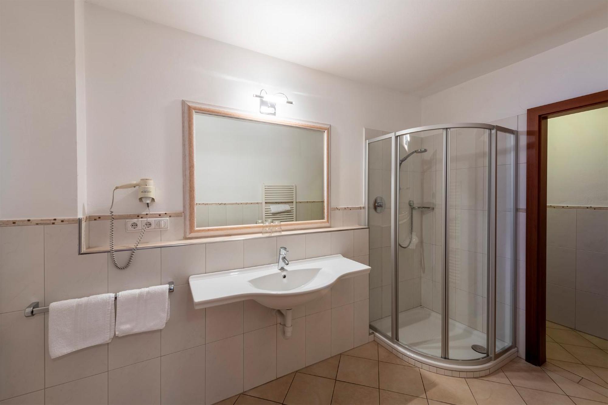 Appartement Tschivon 思科纳 外观 照片