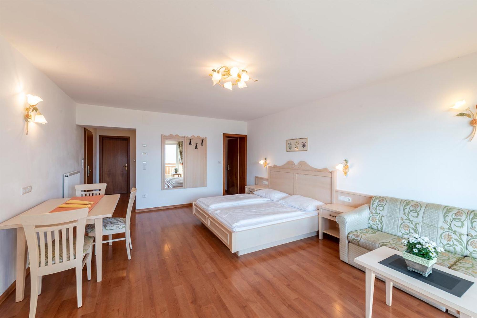 Appartement Tschivon 思科纳 外观 照片