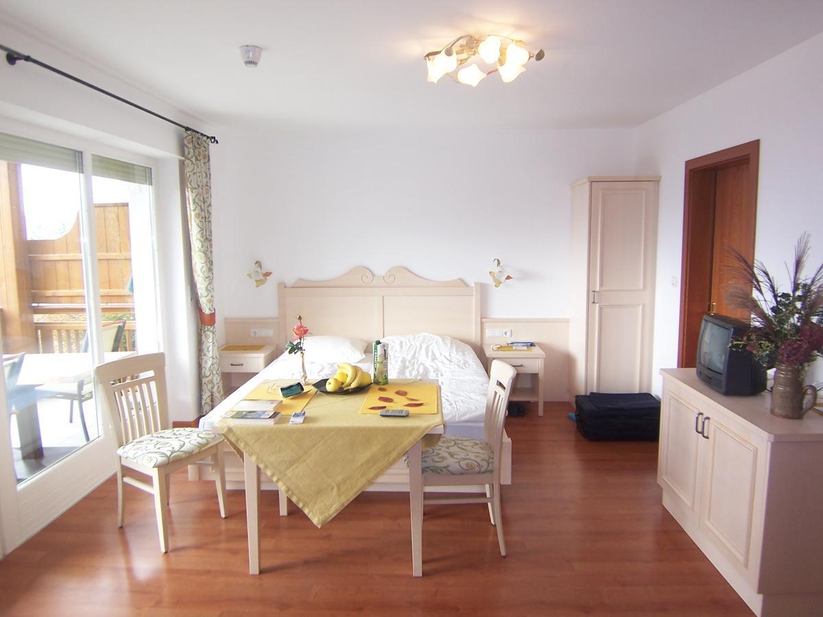 Appartement Tschivon 思科纳 外观 照片